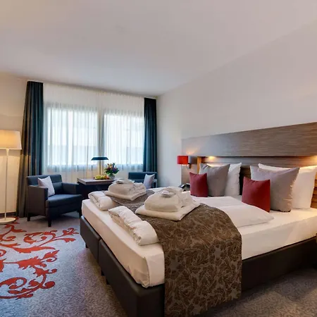 Park Plaza Hotel 4*