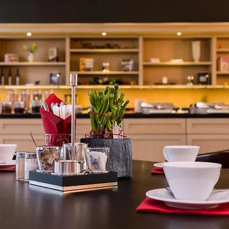 Park Plaza 4* Трир