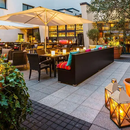 Отель Park Plaza Трир
