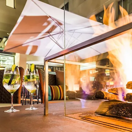 Hotel Park Plaza 4*