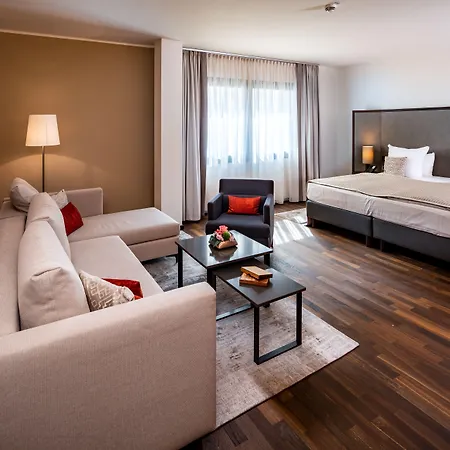 فندق Park Plaza