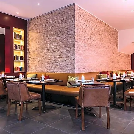 Park Plaza فندق 4*