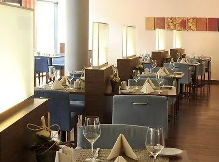 Park Plaza 4* Трир